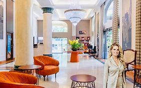 FLAT NO MERCURE JK HOTELARIA 4 estrelas